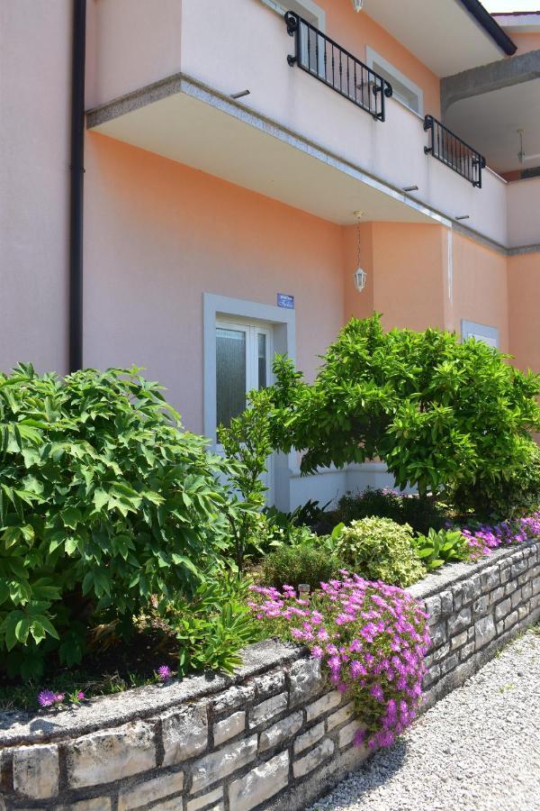 Apartman Fachin 모토분 외부 사진